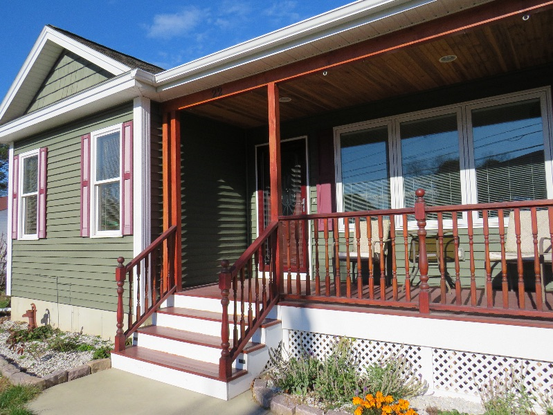 Modern and Spacious Home - Photo 3