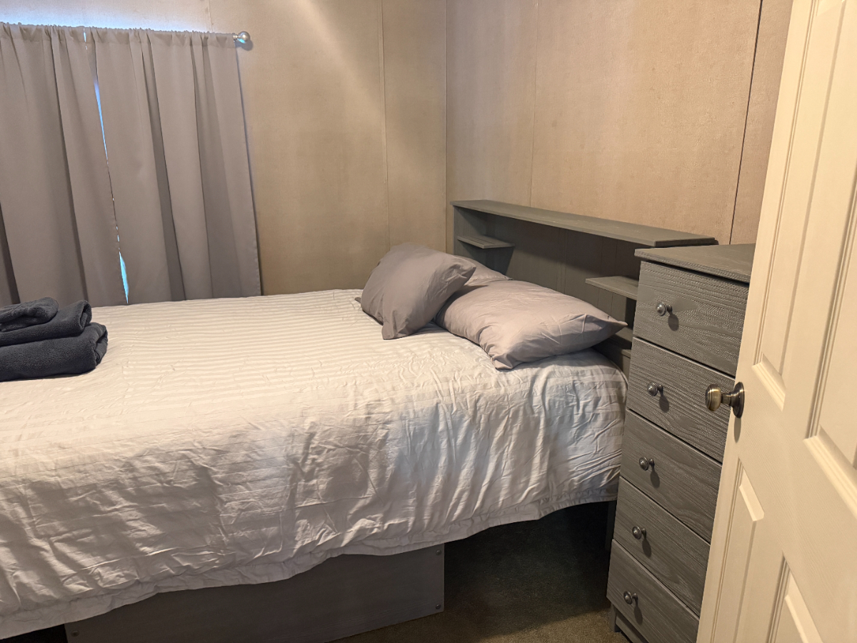 2 Bedroom 1.5 bath Home - Photo 10