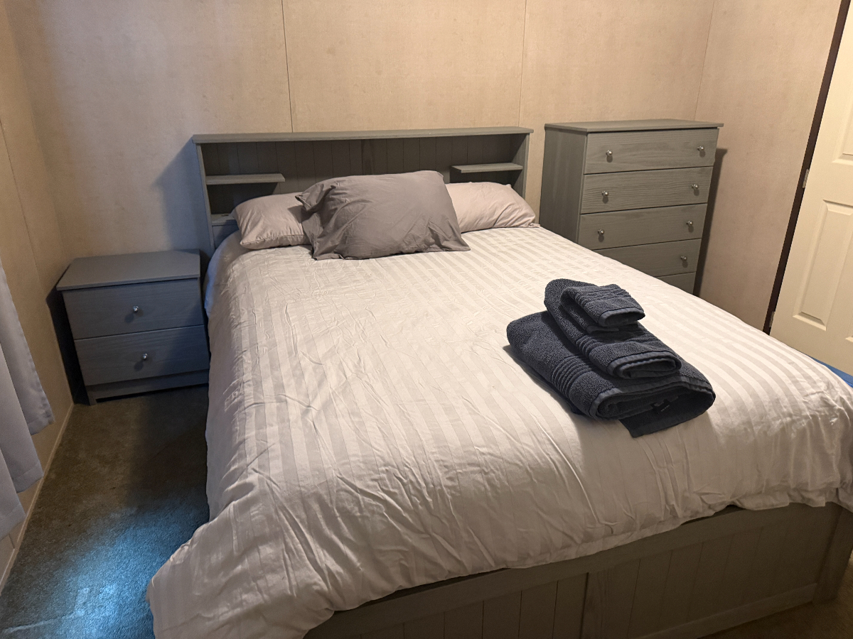 2 Bedroom 1.5 bath Home - Photo 11