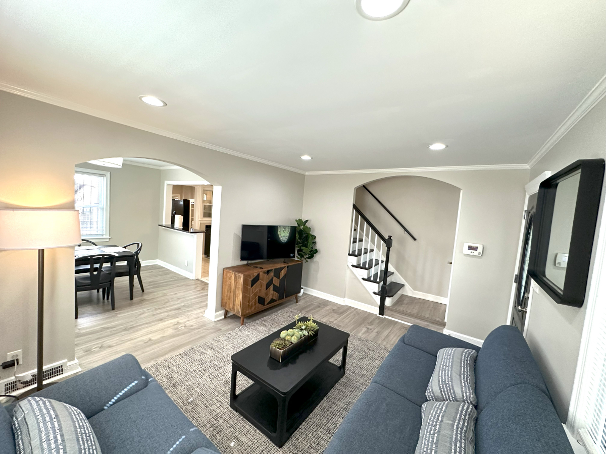 Turnkey, Cozy, Family & Pet Friendly 3B2B Home with All-Inclusive Amenities - Photo 1