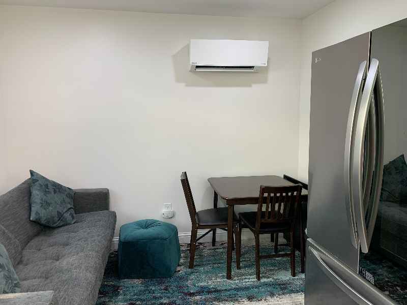 Peaceful Custom 1BD/1BA Tiny Home near UCD Med Center & Sac State - Photo 3