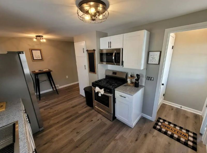 Modern 3 Bedroom home in the City of Good Neighbors - Photo 4