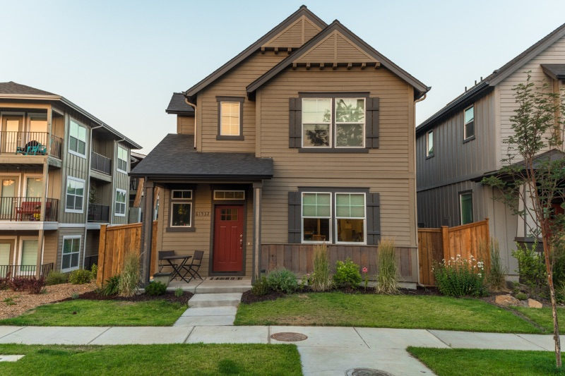 Fully Furnished 3-Bedroom Home in SE Bend - Available 9/8/2026 - Photo 1