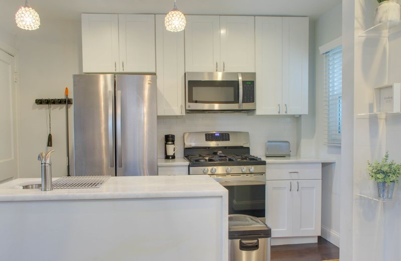Modern DC Rowhome Perfect for Long-Term Stays - Photo 5