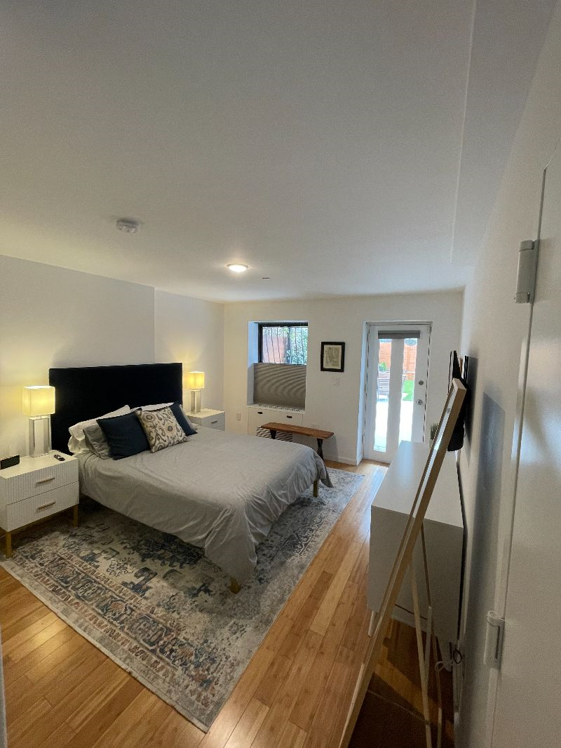 Renovated one bedroom apt in Historic Brownstone - Photo 11