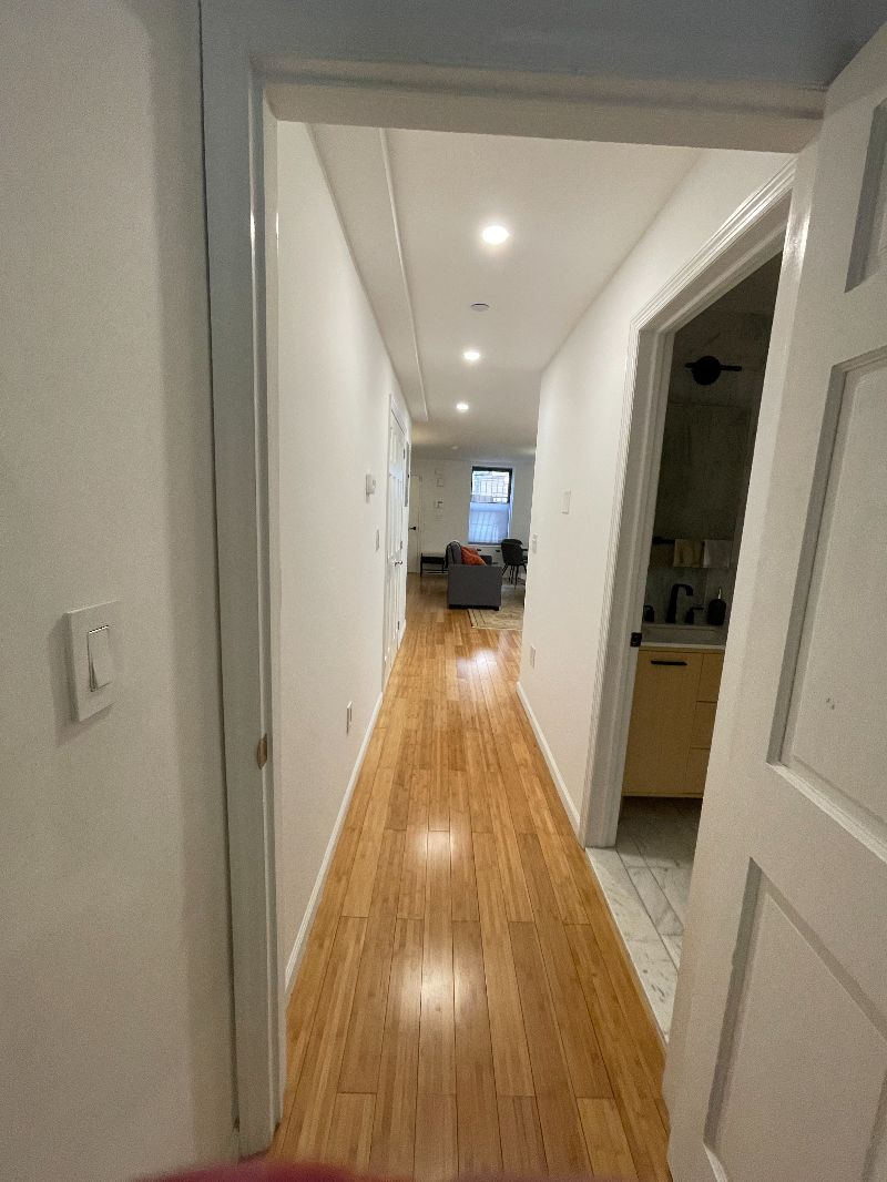 Renovated one bedroom apt in Historic Brownstone - Photo 9