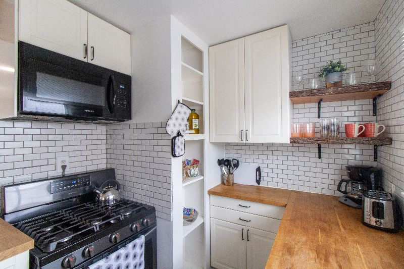 Cute and clean cottage in Pacific Beach - Photo 5