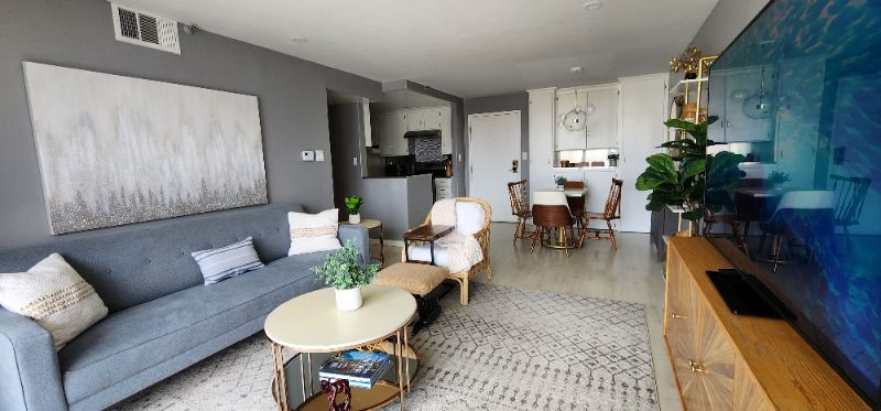 Cozy Condo in Downtown San Diego. Beech Tower on 7th Avenue. Close to everything - Photo 2