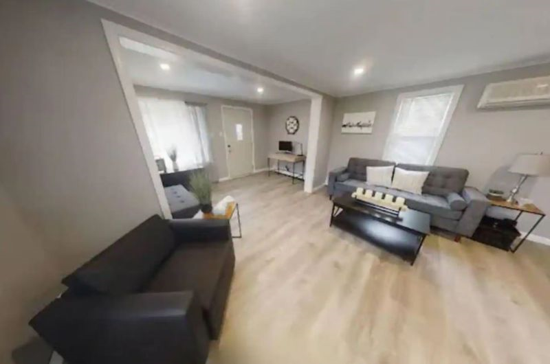 Cute home located between Buffalo and Niagara Falls - Photo 5