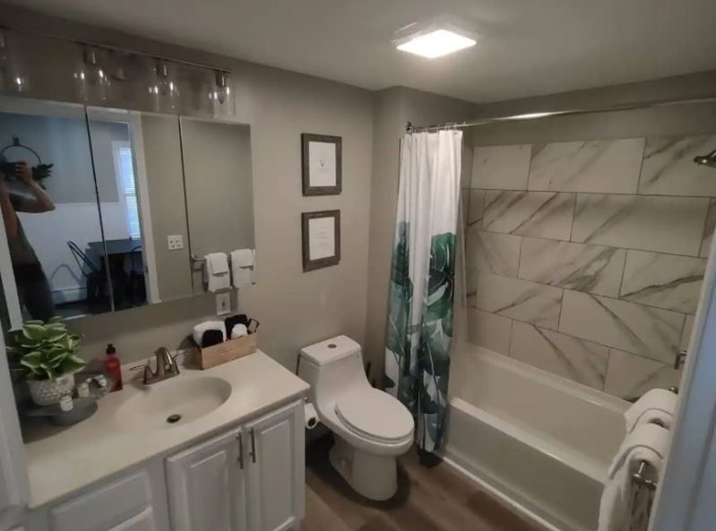 Cute home located between Buffalo and Niagara Falls - Photo 10