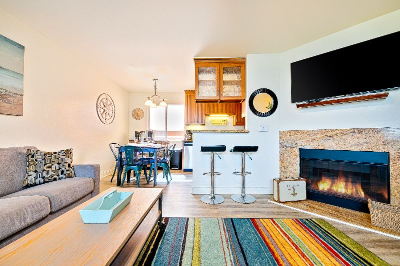 Ocean Beach Bliss this 2BD/1BTH Condo with Parking is One Block to Beach - Photo 2