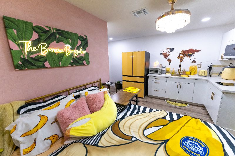 The Banana Bungalow - Pet Friendly Private Casita In Viva Las Vegas ...