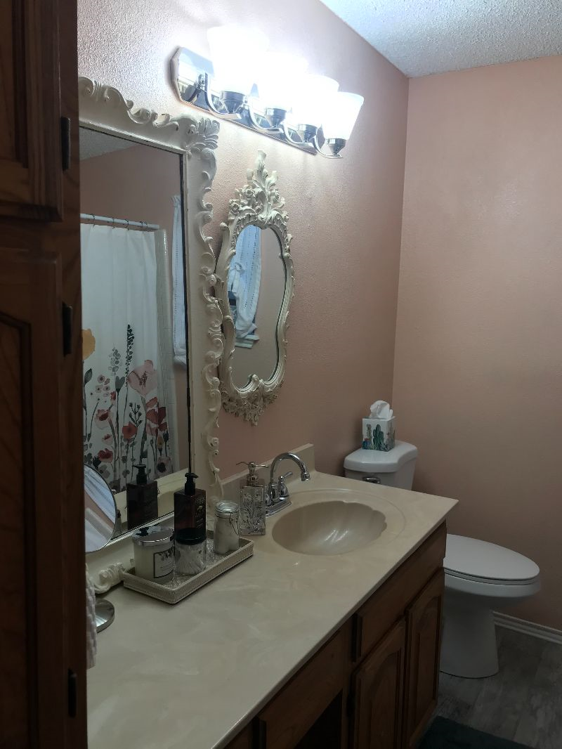 Room in Seguin Country Home - Photo 3
