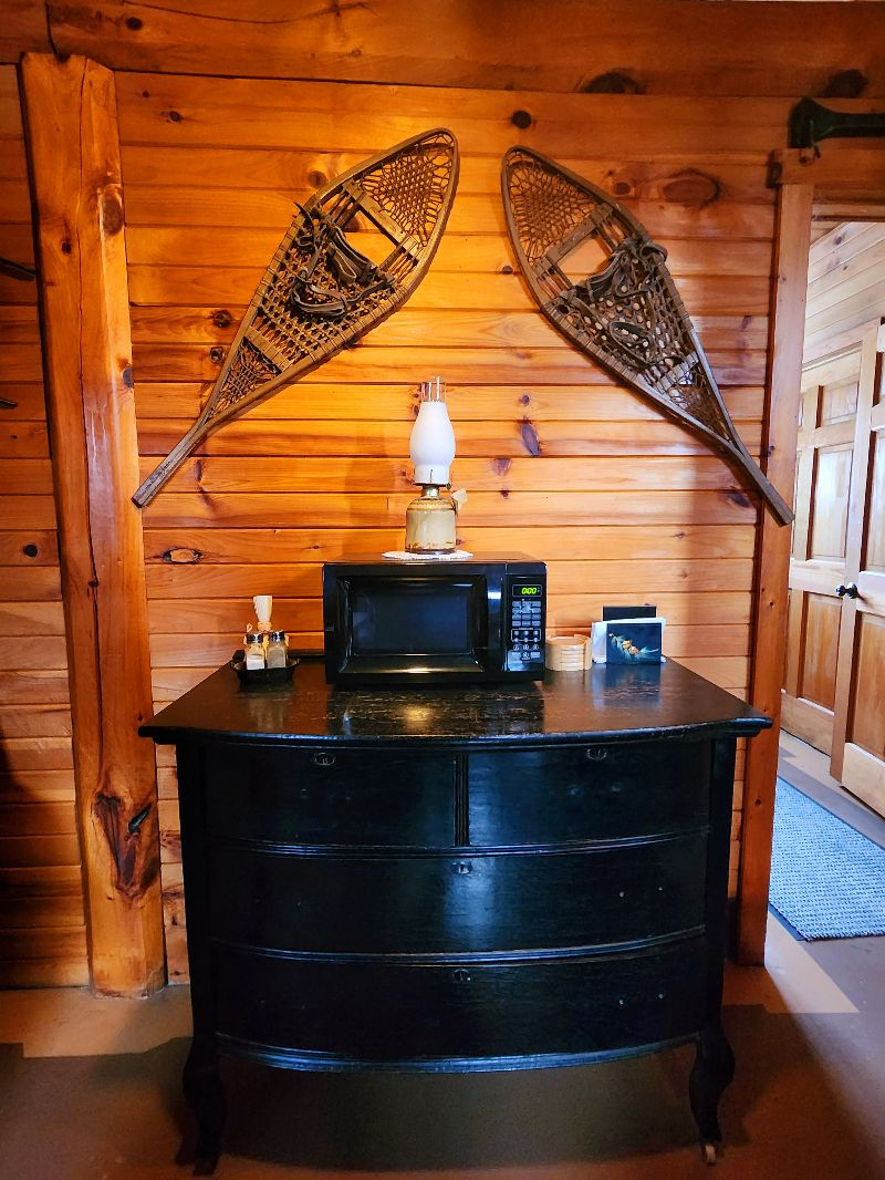 Moose Room - Private Furnished Bedrooms with Shared Cabin Amenities - Photo 5