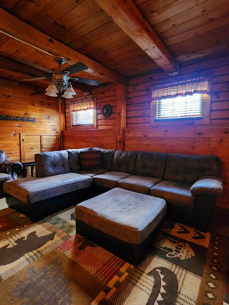 Moose Room - Private Furnished Bedrooms with Shared Cabin Amenities - Photo 4