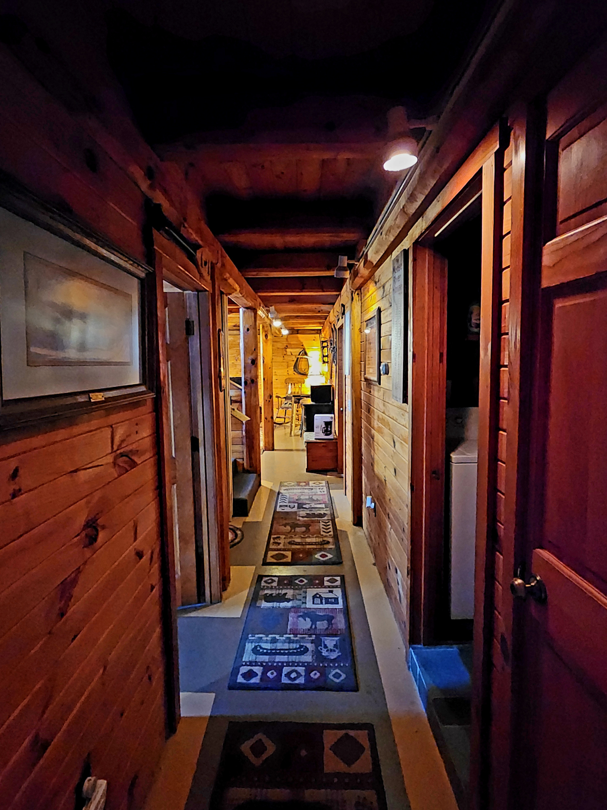 Moose Room - Private Furnished Bedrooms with Shared Cabin Amenities - Photo 11