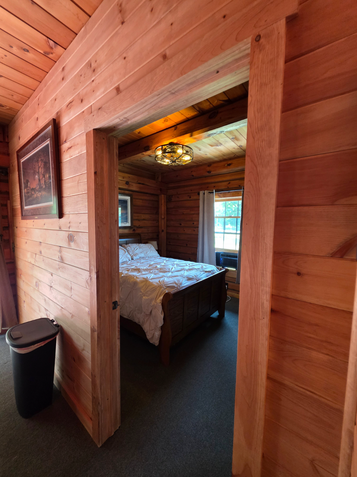 Moose Room - Private Furnished Bedrooms with Shared Cabin Amenities - Photo 5