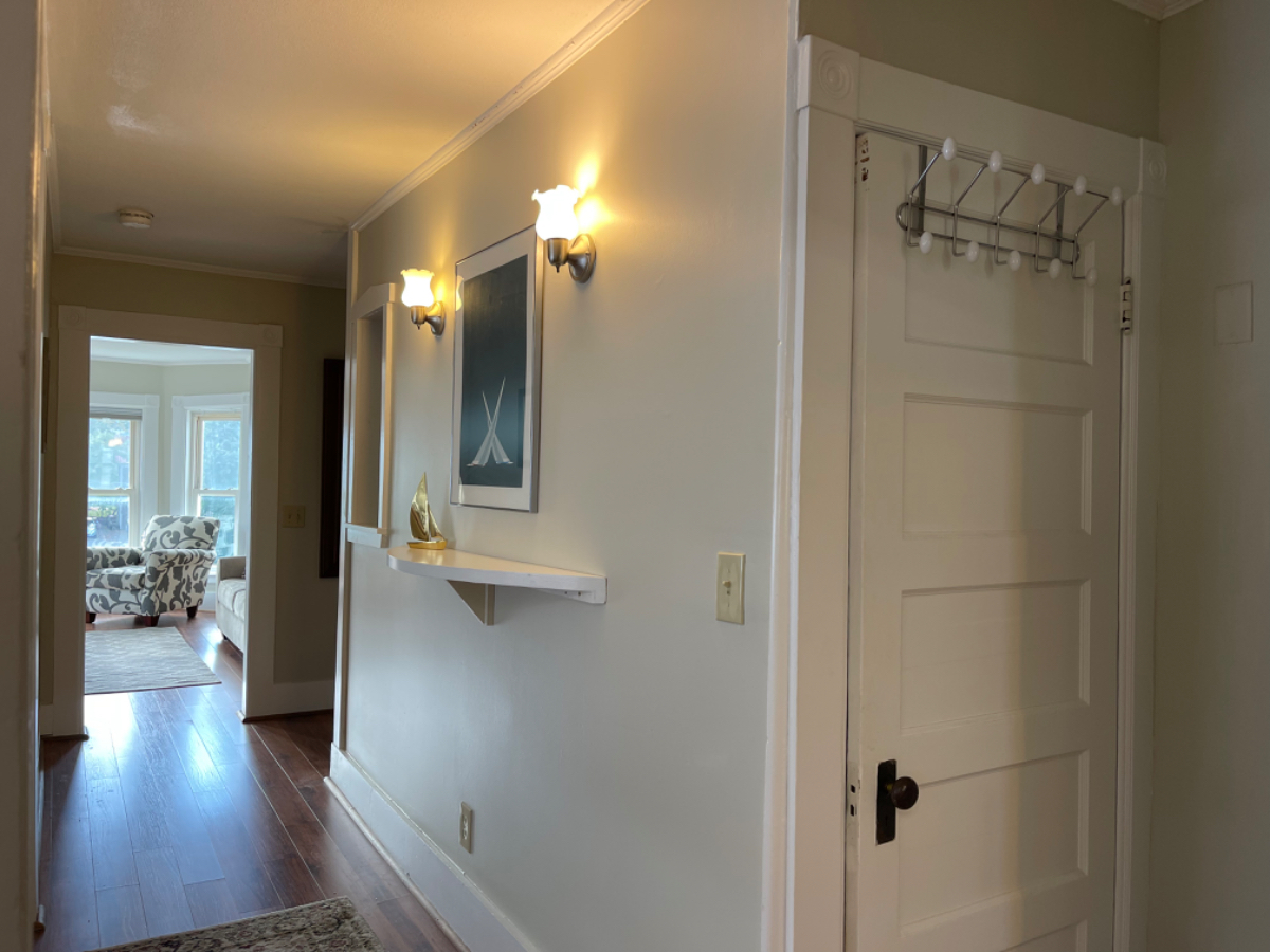 Downtown Walkable One Bedroom - Photo 7