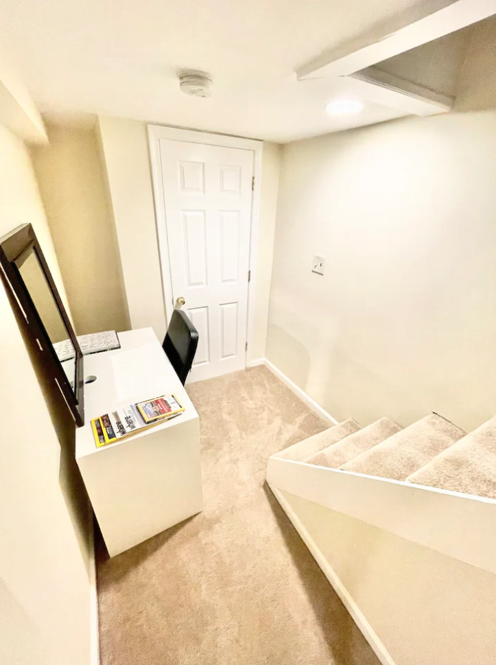 1BR Queen Suite, PARKING pad FiberOptics Internet - Photo 8