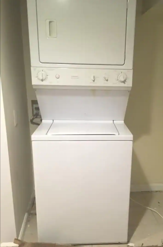1BR Queen Suite, PARKING pad FiberOptics Internet - Photo 10