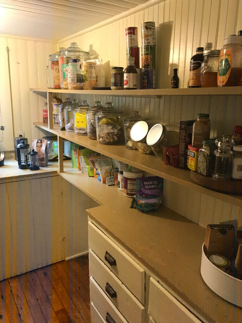 Adorable, cozy historic home 1/2 mile from UVMMC - Photo 12