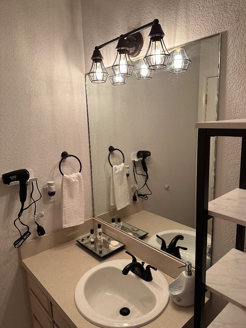 Cozy Westside Cleburne with Modern Touches - Photo 8