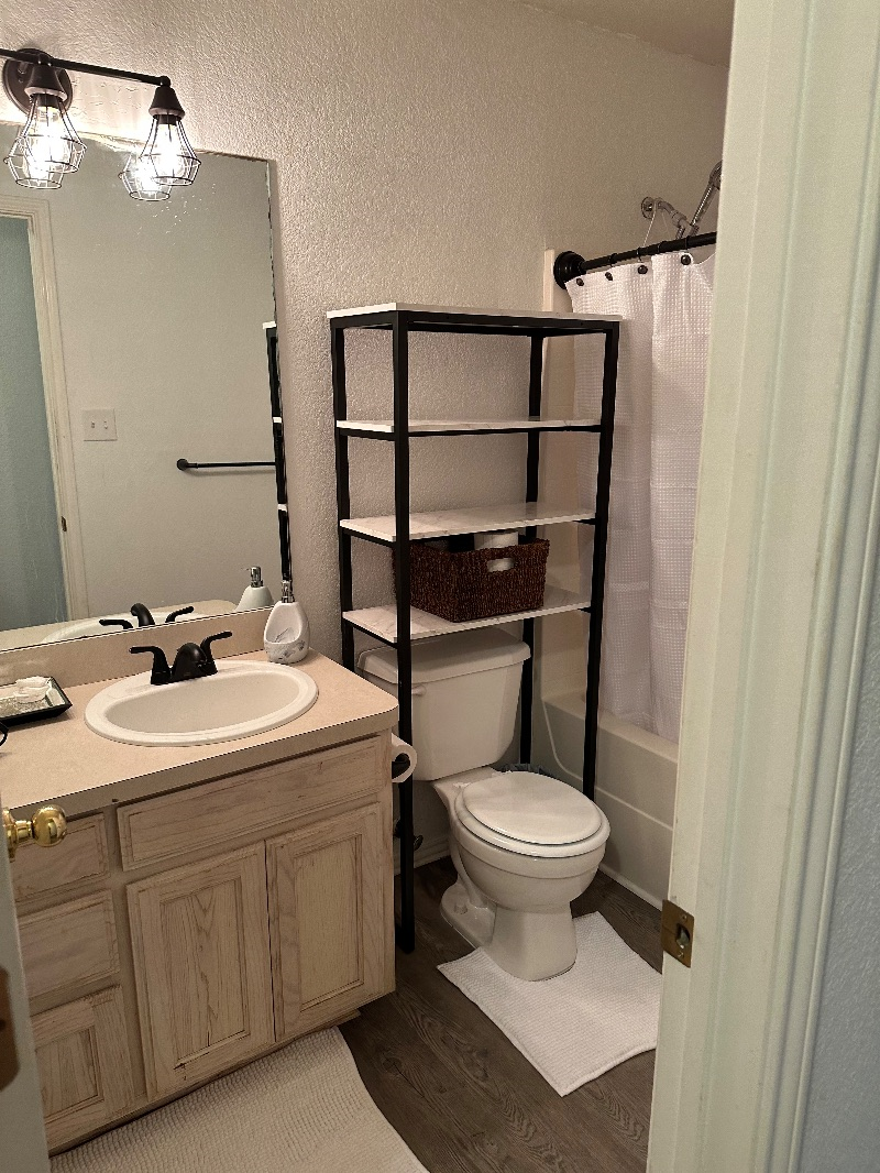 Cozy Westside Cleburne with Modern Touches - Photo 9