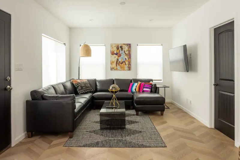 1 bed 1 bath bungalow - Photo 1