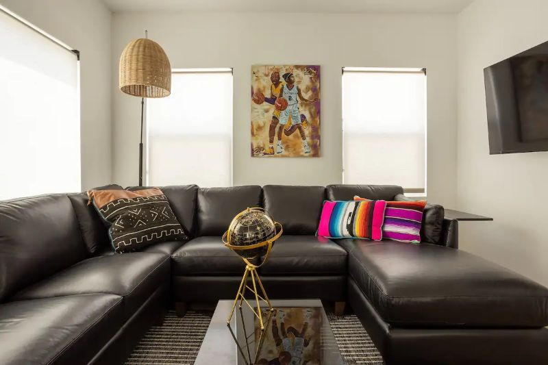 1 bed 1 bath bungalow - Photo 2