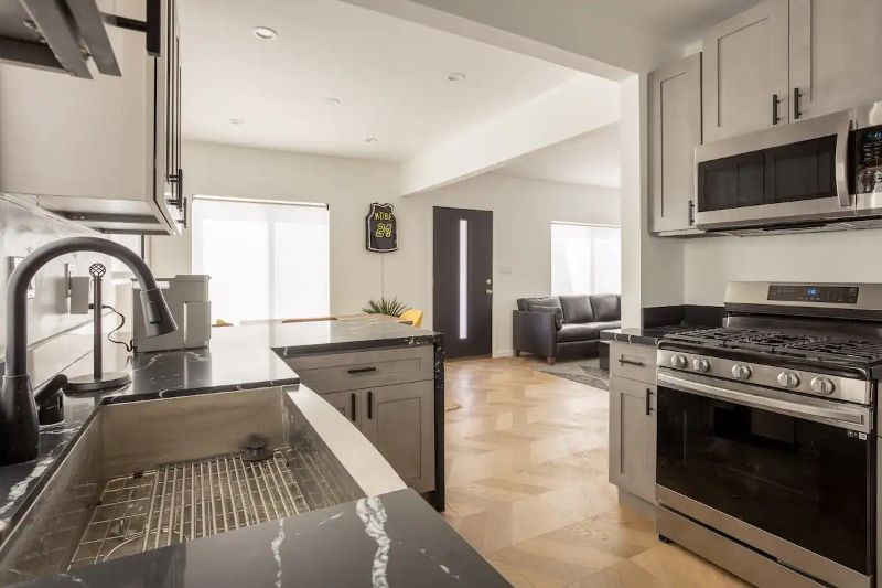 1 bed 1 bath bungalow - Photo 6