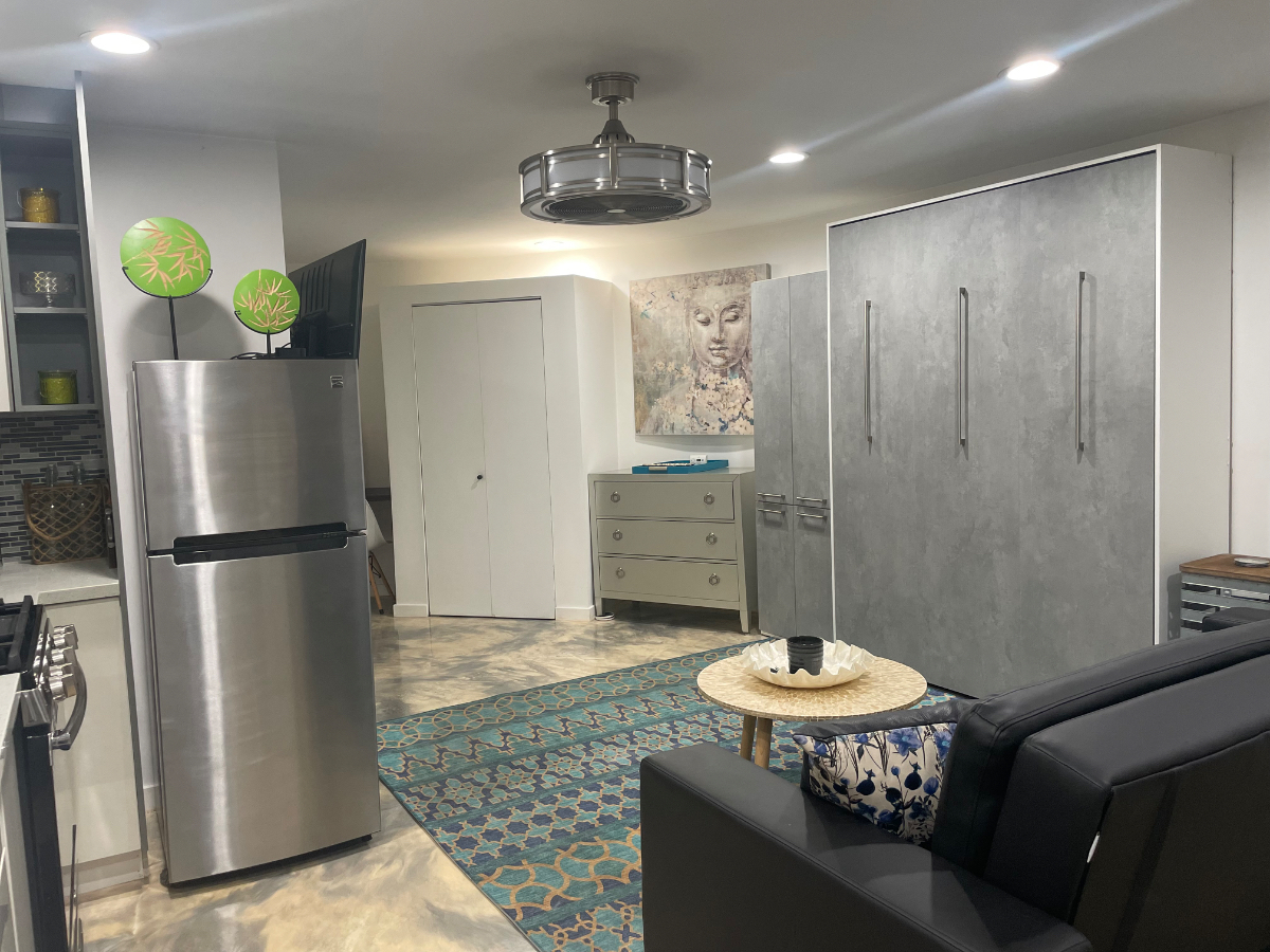 Quiet and Comfy LA Studio Unit Centrally Located - Photo 3