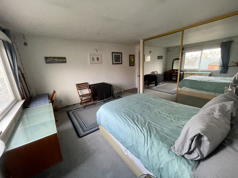 Sunny Mission Penthouse near hospitals and medical campuses - Photo 2