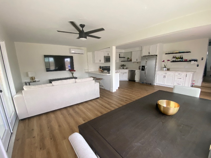 Centrally located, newly renovated. Unit 1 - Photo 1