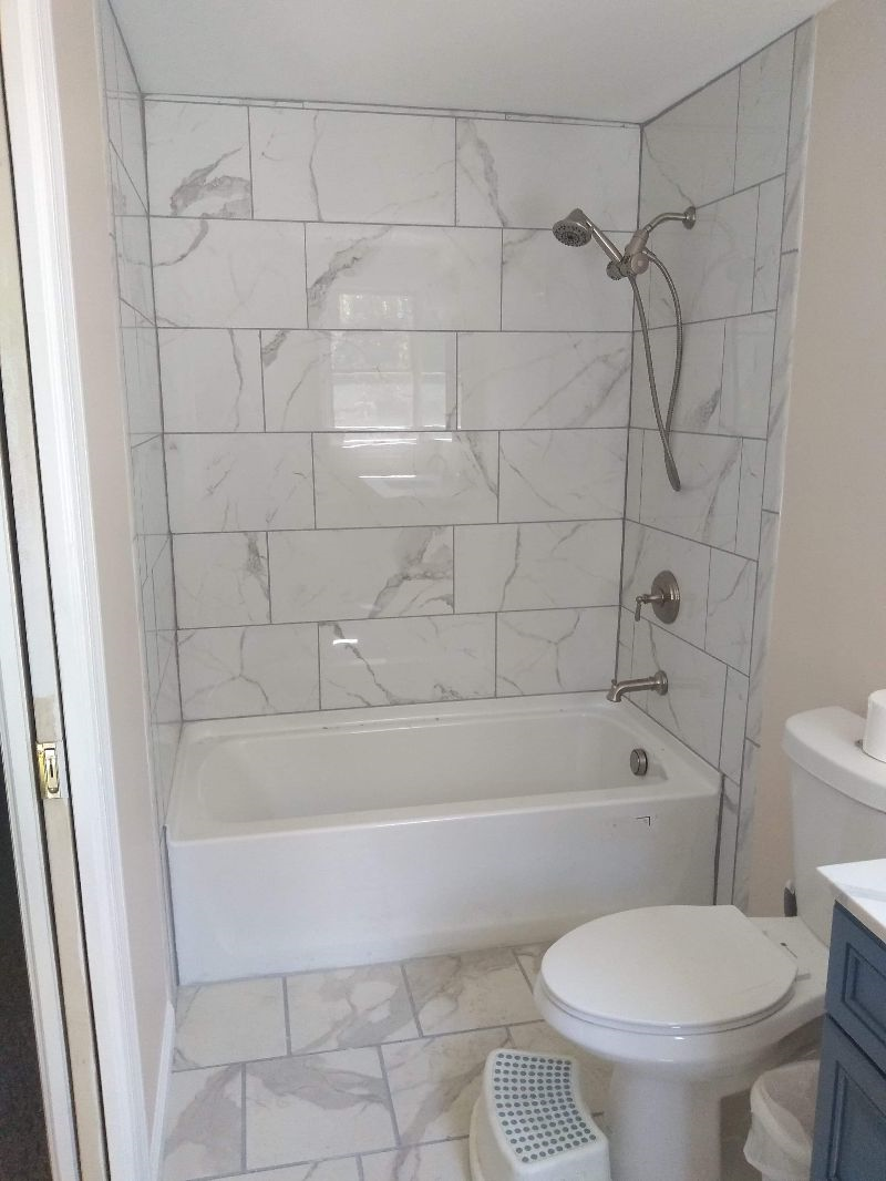 Gorgeous Spacious 4 bedroom House convenient location - Photo 4