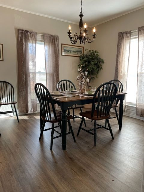 Cozy quaint 2 bedroom Close to hospital  Downtown - Photo 9