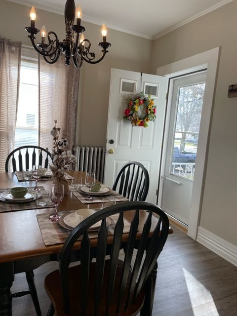 Cozy quaint 2 bedroom Close to hospital  Downtown - Photo 10
