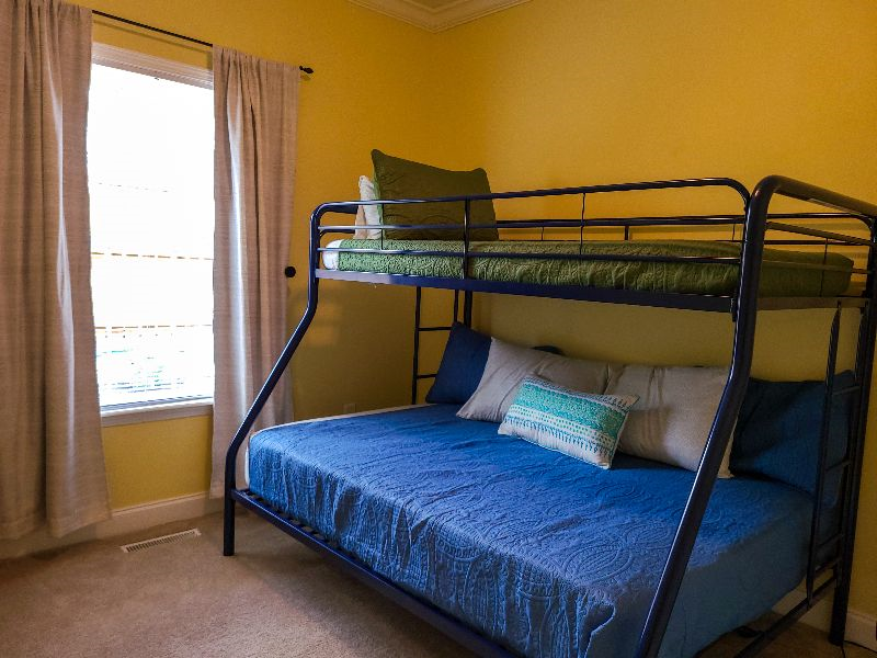 3/2 Spacious, Full Home in East Asheville- 9 minutes from Mission Hospital - Photo 12