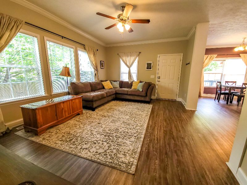 3/2 Spacious, Full Home in East Asheville- 9 minutes from Mission Hospital - Photo 3