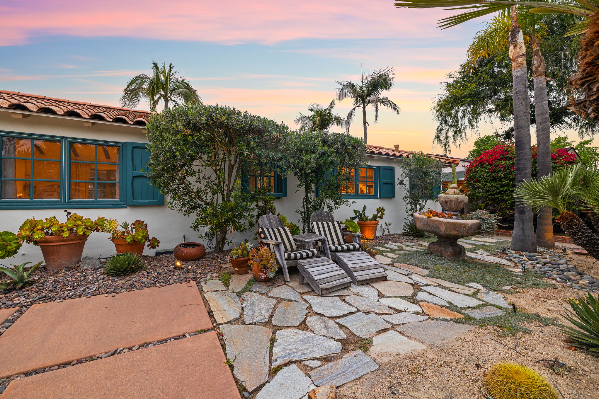 Tranquil Fully Furnished Spanish Hacienda Retreat w/Courtyard Pond - Photo 4
