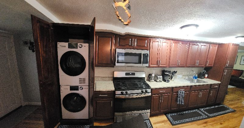 Newly renovated one bedroom apartment, perfect for traveling professionals. Apartment is located wi - Photo 5