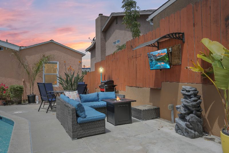 Private Pool, Firepit, Sunset Views, Sea World - Photo 4