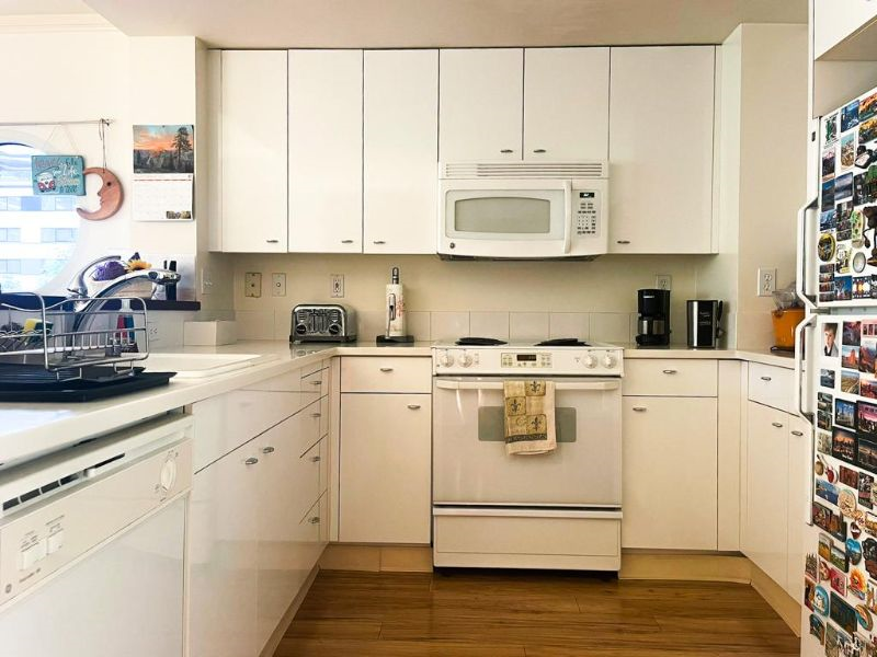 Beautiful 1 Bed 1 Bath Apartment with amazing San Francisco Bay Views - Photo 2
