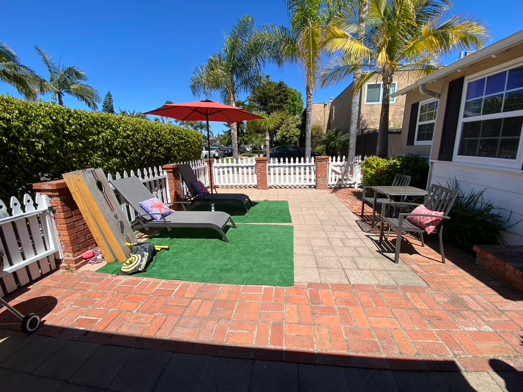 2 Bedroom Beach Cottage - Photo 1