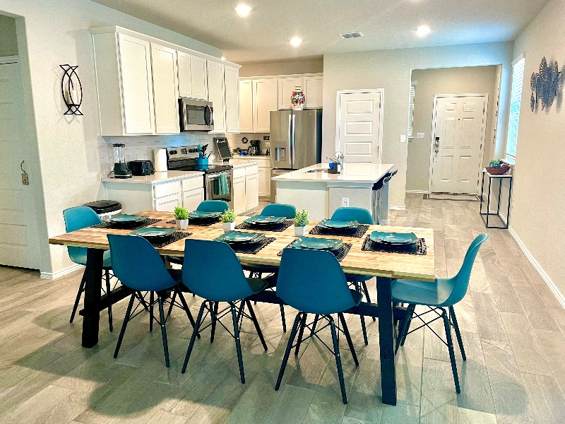New home near Randolph Air Force Base - Photo 4