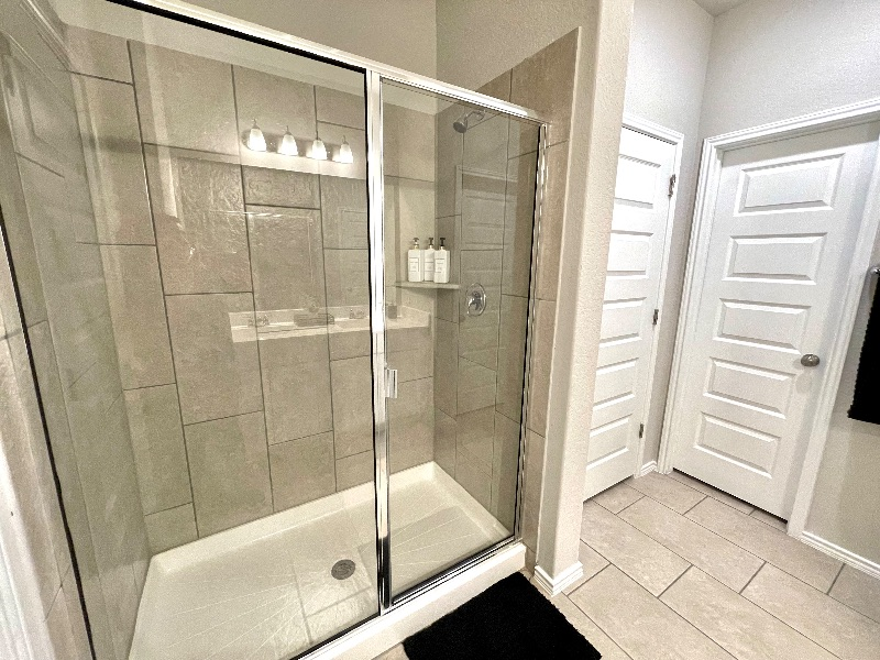 New home near Randolph Air Force Base - Photo 10