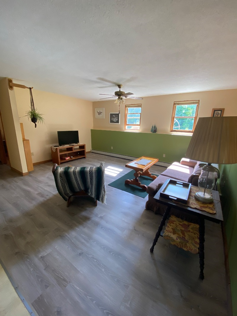 MILTON, VERMONT 2 bedroom, 1 bath furnished downstairs apartment with private entrance. - Photo 6