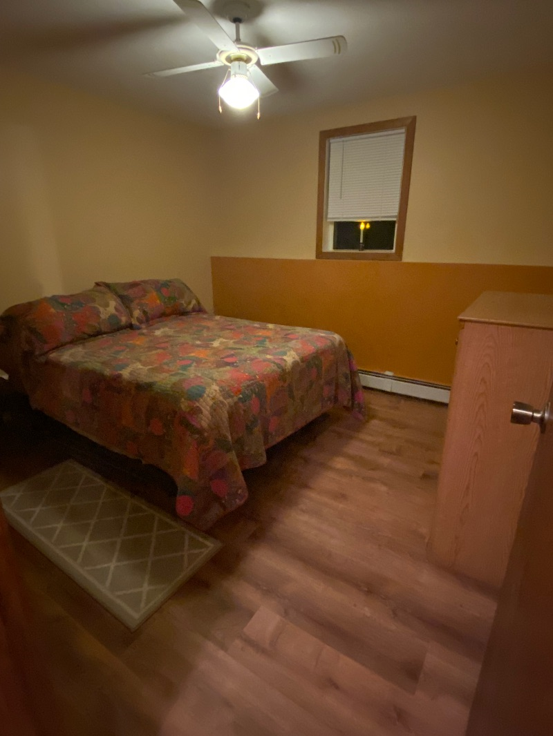 MILTON, VERMONT 2 bedroom, 1 bath furnished downstairs apartment with private entrance. - Photo 7