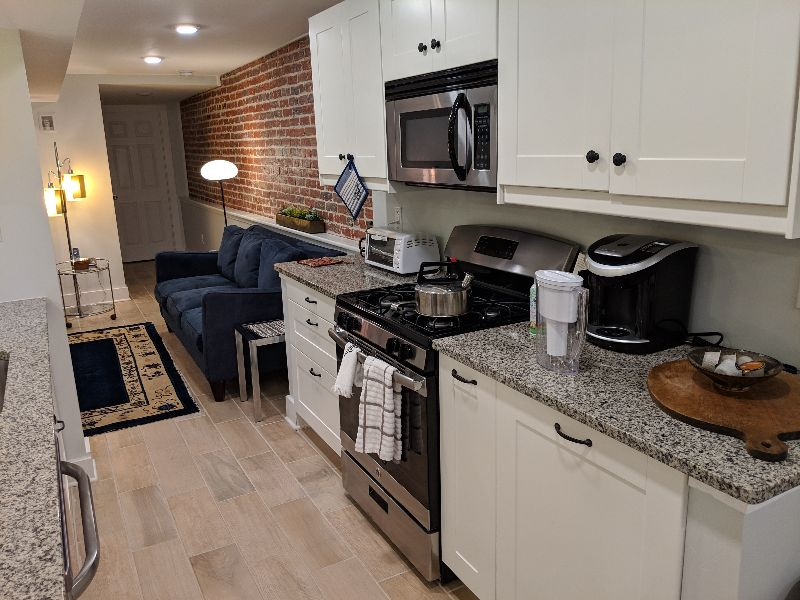 Quiet modern apartment in historic district - Photo 3