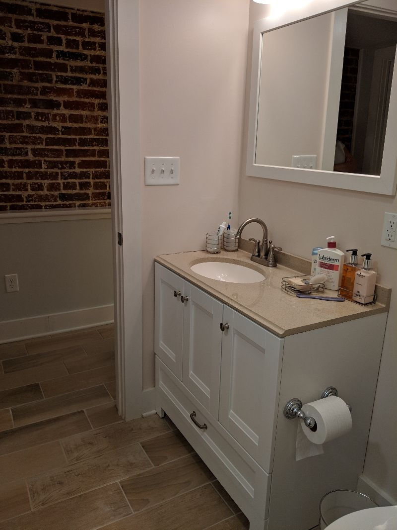 Quiet modern apartment in historic district - Photo 8
