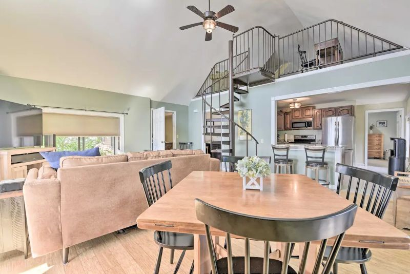 Lakefront St Albans City Escape with Patio and Views - Photo 4